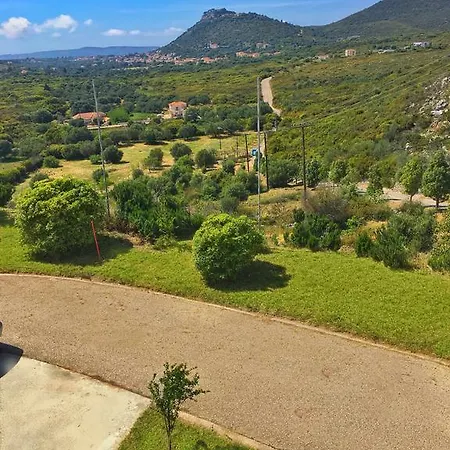 Sunshine Karavádhos